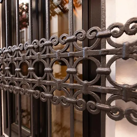 Апартаменти La Del Alma *